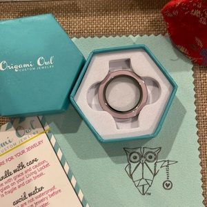 Origami Owl Medium Pink Twist Locket Face